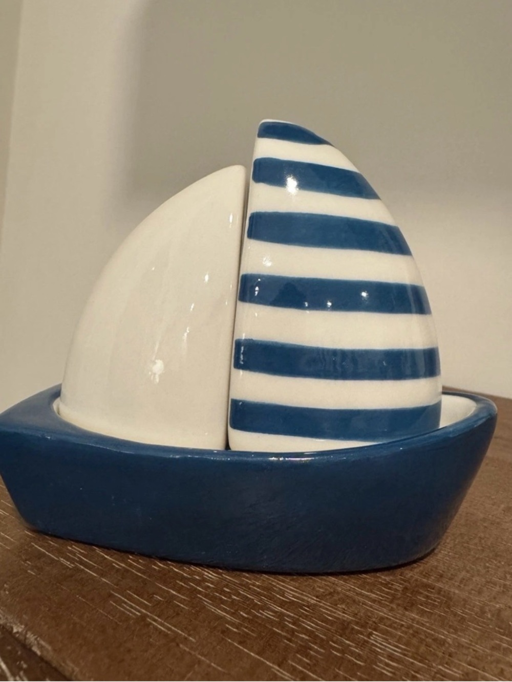 Kirkland’s Home Sailboat Salt & Pepper Shakers Nautical Beach Decor New In Box